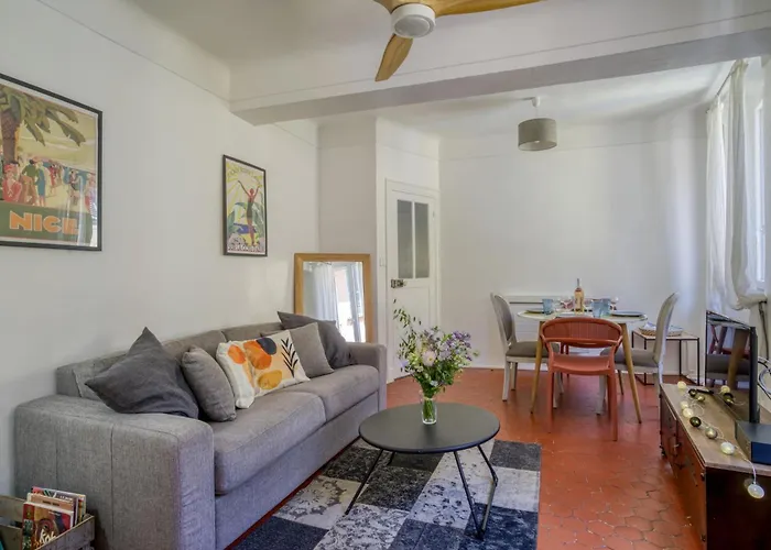 Typique - 2 Bedrooms,Typical Apartment-Old Town Nice