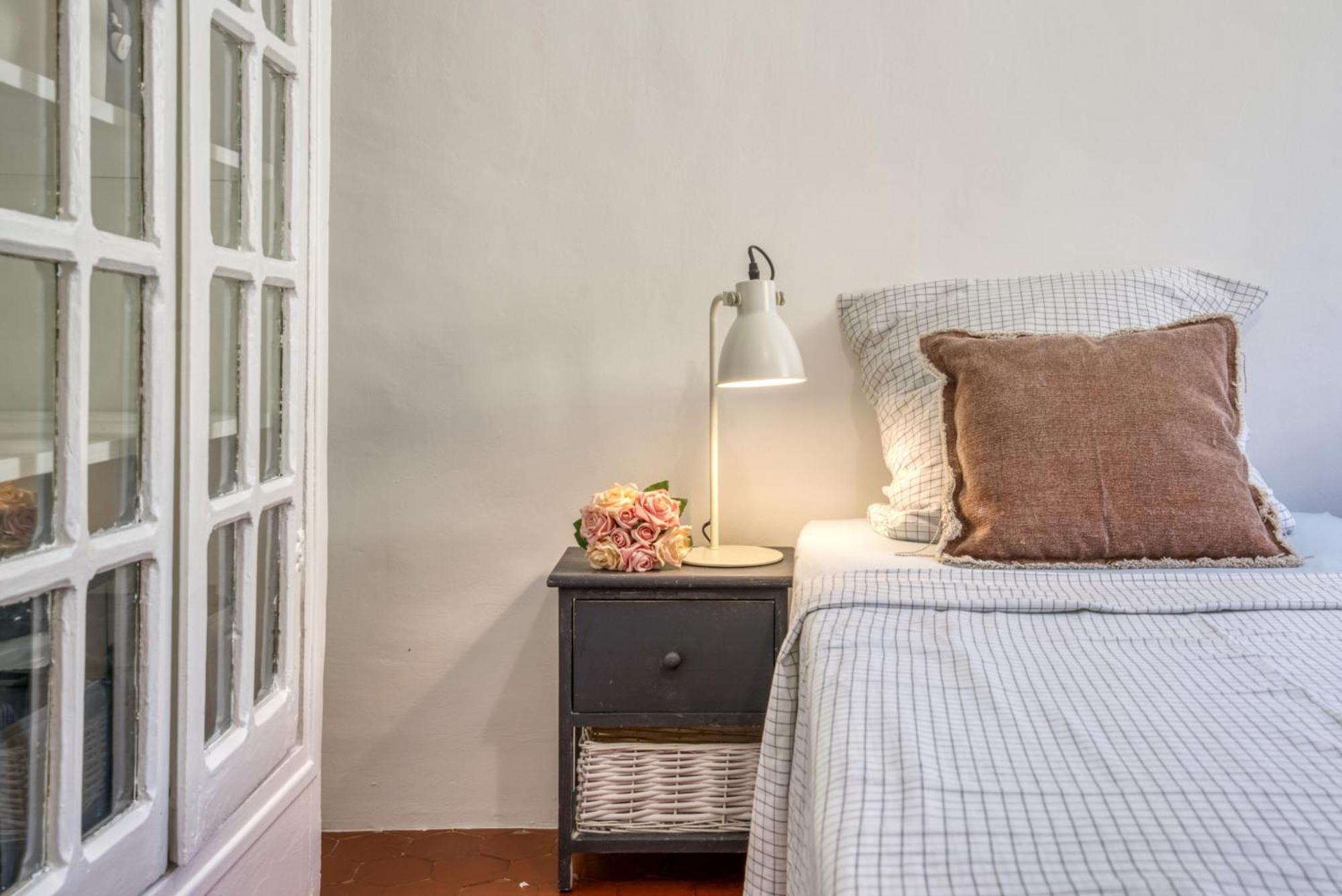 Typique - 2 Bedrooms,typical Apartment-old Town * Nice