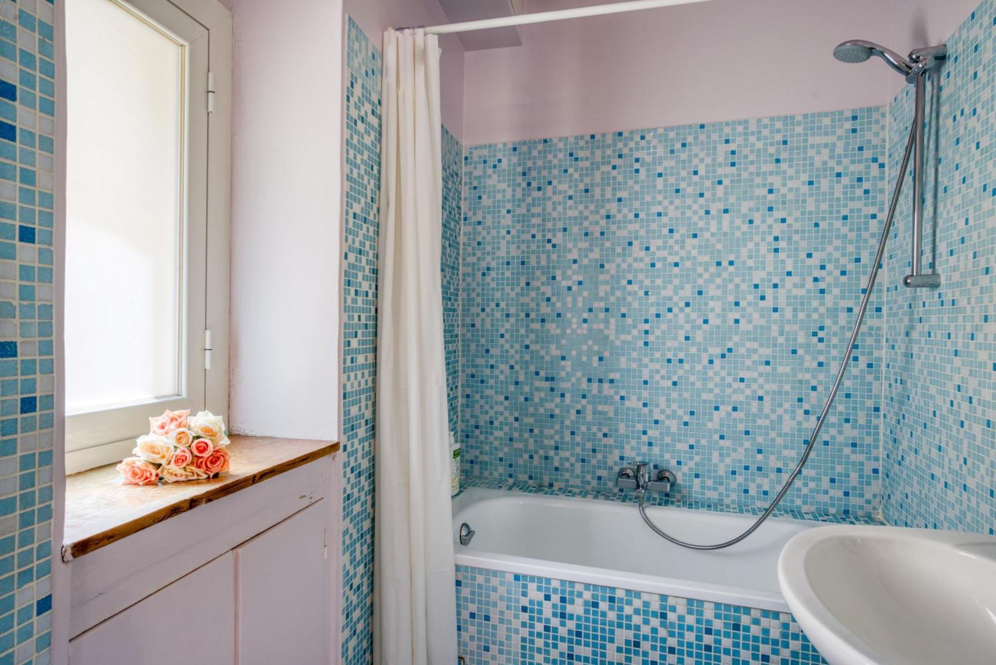 Typique - 2 Bedrooms,typical Apartment-old Town Appartement Nice